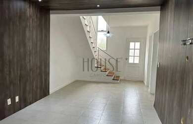 Imagem: A casa em condomínio possui 3 Dormitórios, 3 Banheiros, 3