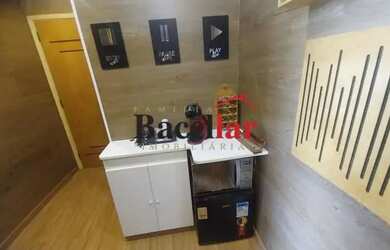 Imagem: O depósito possui 38m² de Área e está localizado em Tijuca