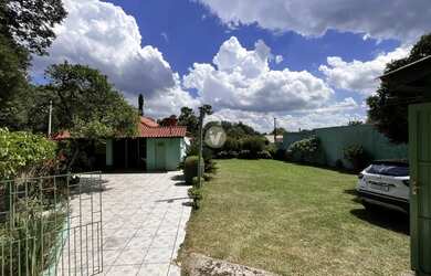 Imagem 12: Casa com amplo pátio e muito área verde