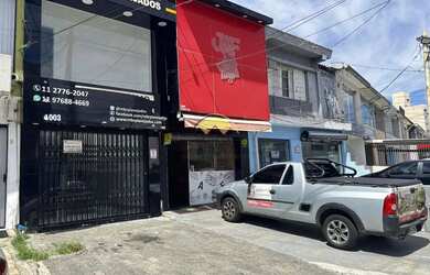 Imagem: O depósito possui 2 Vagas na garagem, 122m² de Área e está