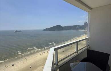 Imagem: O apartamento possui 3 Dormitórios, 5 Banheiros, 3 Vagas na