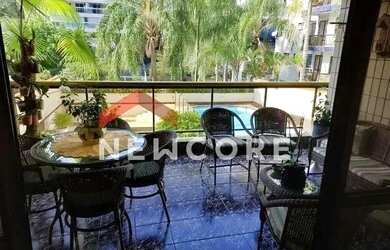 Imagem: O apartamento possui 4 Dormitórios, 5 Banheiros, 3 Vagas na