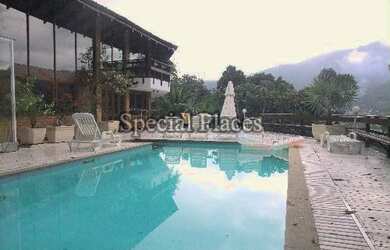 Imagem 2: Linda mansão em meio ao verde, aconchegante, 4stes