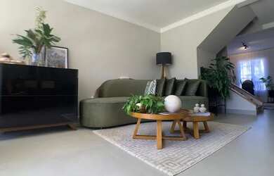 Imagem: A casa em condomínio possui 3 Dormitórios, 3 Banheiros, 4