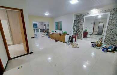 Imagem: A casa em condomínio possui 3 Dormitórios, 5 Banheiros, 2