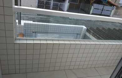 Imagem 4: vendo linda casa, sobrado, bairro Tupi Praia grande 2 dormitórios, sala...