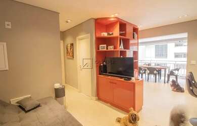 Imagem: O apartamento possui 2 Dormitórios, 2 Banheiros, 2 Vagas na