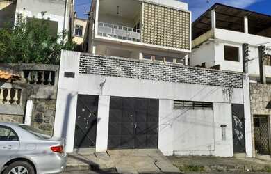 Imagem: A casa possui 2 Dormitórios, 2 Banheiros, 100m² de Área e