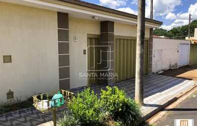 Imagem: A casa possui 3 Dormitórios, 2 Banheiros, 2 Vagas na garagem