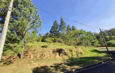 Imagem 13: LINDO TERRENO DE ESQUINA, NA FRENTE DO LAGO COM VISTA PARA AS MONTANHAS NO COND. MORADA DA