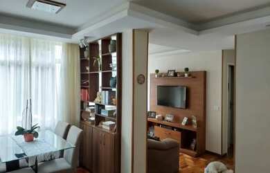 Imagem: O apartamento possui 3 Dormitórios, 1 Banheiro, 1 Vaga na garagem