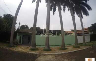 Imagem: A casa possui 3 Dormitórios, 3 Banheiros, 2 Vagas na garagem