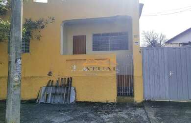 Imagem: A casa possui 2 Dormitórios, 1 Banheiro, 3 Vagas na garagem