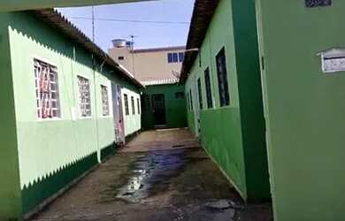 Imagem: A casa possui 1 Dormitório, 1 Banheiro e está localizado