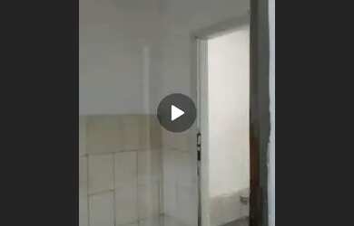 Imagem: O quarto está localizado em Taquara, Rio de Janeiro para alugar