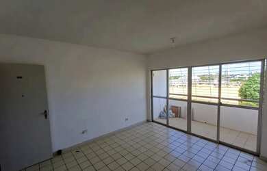 Imagem 10: Edifício Camboriú - CASA CAIADA - PRÓXIMO PRAÇA DA BiBLIA VARANDA...