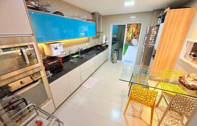 Imagem 5: Guaribas - Eusébio. 230m² de Área, 2 Vagas na garageme4 Dormitórios