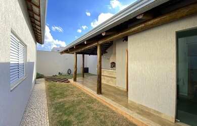 Imagem 13: Casa à venda no bairro Santa Mônica em Uberlândia