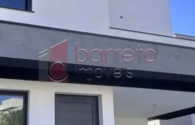 Imagem: A casa em condomínio possui 3 Dormitórios, 4 Banheiros, 4