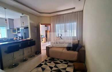 Imagem: A casa possui 3 Dormitórios, 3 Banheiros, 2 Vagas na garagem