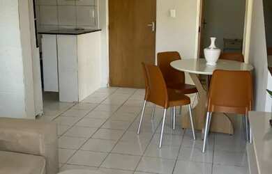 Imagem: O apartamento possui 3 Dormitórios, 1 Banheiro, 1 Vaga na garagem