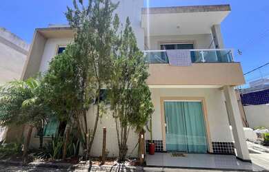 Imagem: A casa em condomínio à venda possui 4 Dormitórios, 4 Banheiros