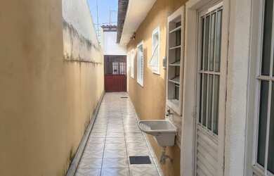 Imagem: A kitnet possui 1 Dormitório, 1 Banheiro, 35m² de Área e