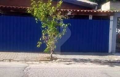 Imagem: A casa possui 3 Dormitórios, 4 Banheiros, 4 Vagas na garagem