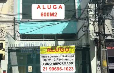 Imagem: O depósito possui 5 Vagas na garagem, 600m² de Área e está