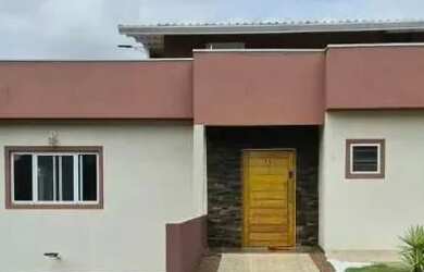 Imagem: A casa em condomínio possui 4 Dormitórios, 5 Banheiros, 3