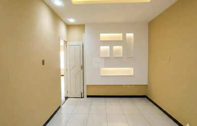 Imagem: A casa possui 3 Dormitórios, 2 Banheiros, 2 Vagas na garagem