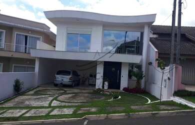 Imagem: A casa em condomínio possui 3 Dormitórios, 5 Banheiros, 2