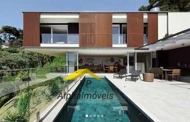 Imagem: A casa em condomínio possui 3 Dormitórios, 5 Banheiros, 5