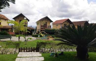 Imagem: A casa em condomínio possui 3 Dormitórios, 3 Banheiros, 2