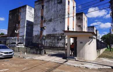 Imagem: O apartamento possui 4 Dormitórios, 2 Banheiros, 1 Vaga na