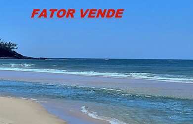 Imagem: A casa possui 3 Dormitórios, 3 Banheiros, 5 Vagas na garagem