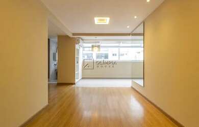 Imagem: O apartamento possui 2 Dormitórios, 2 Banheiros, 2 Vagas na