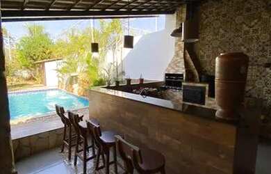 Imagem: A casa possui 2 Dormitórios, 1 Banheiro, 150m² de Área e