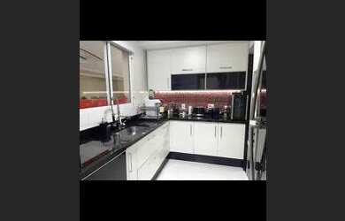 Imagem: A casa em condomínio possui 3 Dormitórios, 3 Banheiros, 2