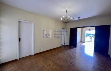 Imagem: O apartamento possui 2 Dormitórios, 3 Banheiros, 1 Vaga na