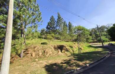 Imagem 14: LINDO TERRENO DE ESQUINA, NA FRENTE DO LAGO COM VISTA PARA AS MONTANHAS NO COND. MORADA DA