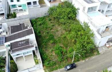 Imagem: O terreno possui 336m² de Área e está localizado em Marista