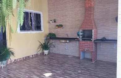 Imagem: A casa em condomínio possui 2 Dormitórios, 1 Banheiro, 2 Vagas