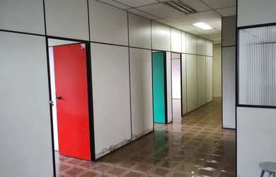 Imagem 10: Galpão/Depósito/Armazém para aluguel com 600 metros em frente Av Salim...