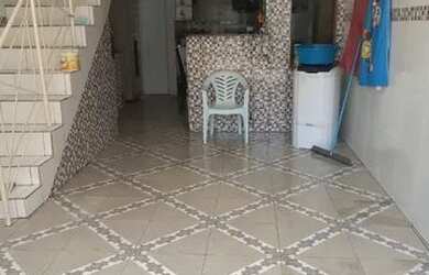 Imagem: A casa possui 2 Dormitórios, 2 Banheiros e 1 Vaga na garagem