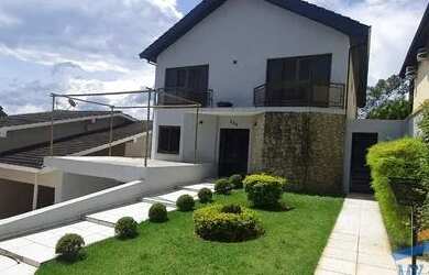 Imagem: A casa em condomínio possui 4 Dormitórios, 5 Banheiros, 5