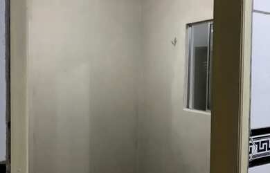 Imagem: A casa possui 2 Dormitórios, 1 Banheiro e está localizado