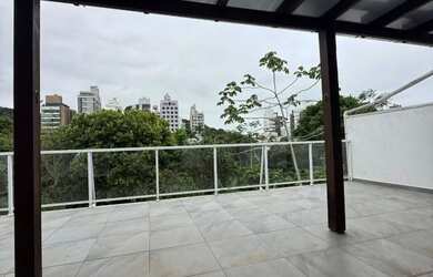 Imagem: O apartamento possui 2 Dormitórios, 3 Banheiros, 1 Vaga na