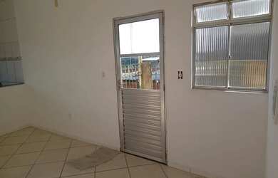 Imagem: O apartamento possui 2 Dormitórios e 1 Banheiro e está localizado