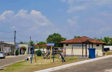 Imagem: A casa em condomínio possui 2 Dormitórios, 2 Banheiros, 3